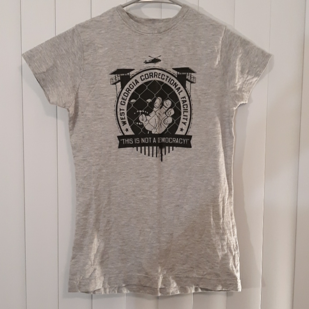 🎯Cute gray tee 🎯3 for $15🎯